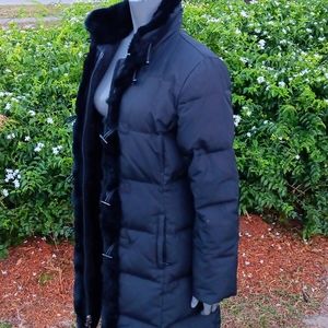 Dana Buchman Ladies Vntage Down Puffer Coat  W.Genuine Fur Trim